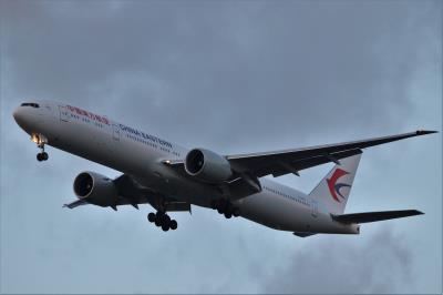 Photo of aircraft B-7883 operated by China Eastern Airlines