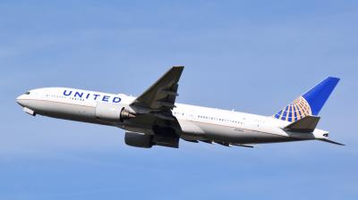Photo of aircraft N798UA operated by United Airlines
