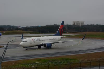 Photo of aircraft N304DQ operated by Delta Air Lines
