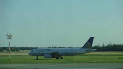 Photo of aircraft N481UA operated by United Airlines