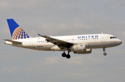 Photo of aircraft N854UA operated by United Airlines