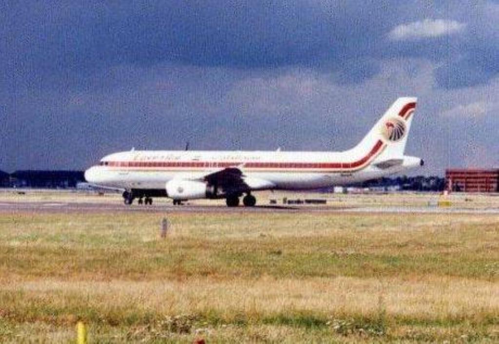 Photo of aircraft SU-GBG operated by EgyptAir