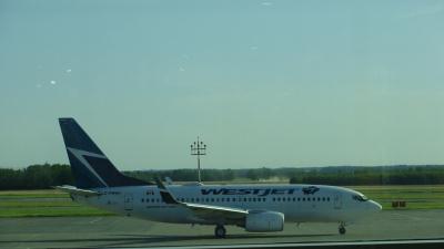 Photo of aircraft C-FMWJ operated by WestJet