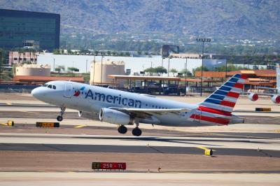 Photo of aircraft N803AW operated by American Airlines