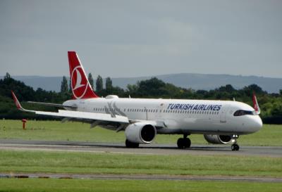 Photo of aircraft TC-LPB operated by Turkish Airlines