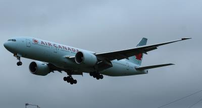 Photo of aircraft C-FIUA operated by Air Canada