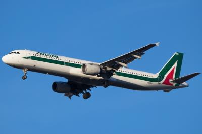 Photo of aircraft I-BIXN operated by Alitalia