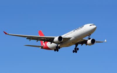 Photo of aircraft VH-EBK operated by Qantas