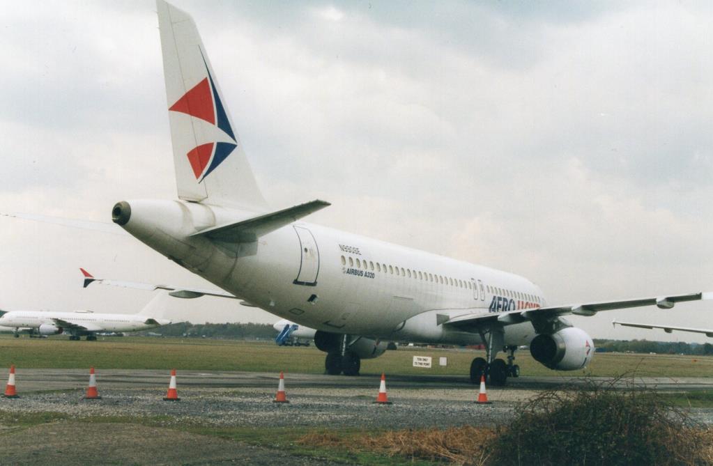 Photo of aircraft N990SE operated by Singapore Aircraft Leasing Enterprise (SALE)