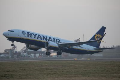 Photo of aircraft EI-IFX operated by Ryanair