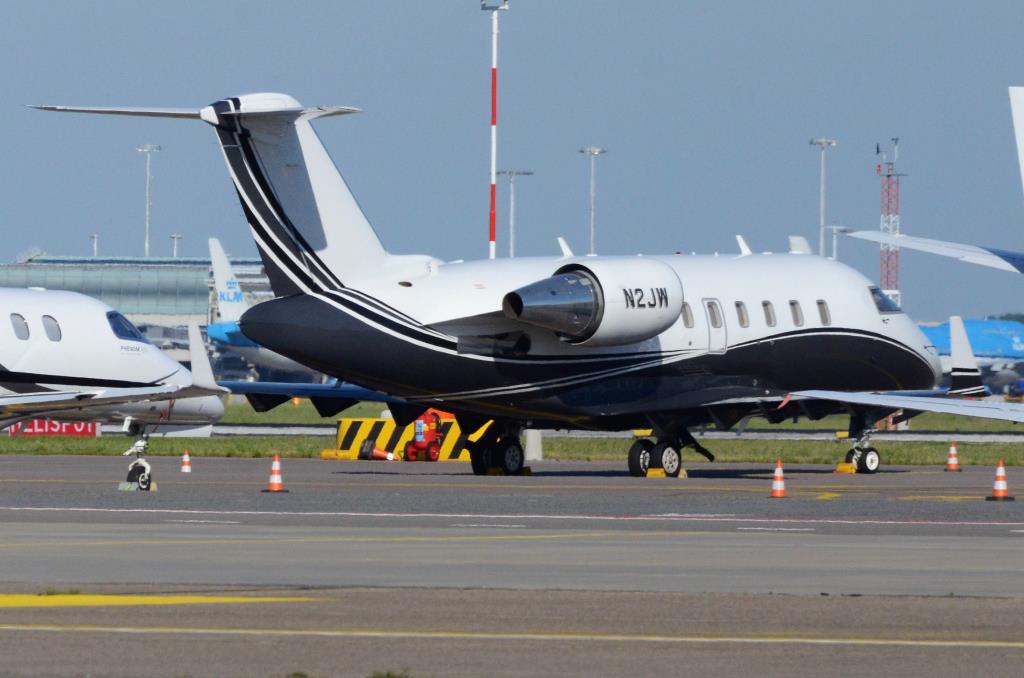 Photo of aircraft N2JW operated by W B Air Two LLC