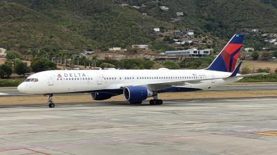 Photo of aircraft N699DL operated by Delta Air Lines