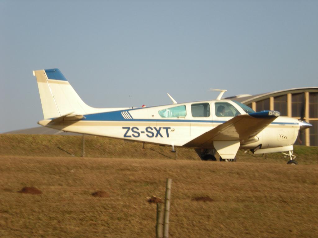 Photo of aircraft ZS-SXT operated by Camdebo Engineering Projects (Pty) Ltd