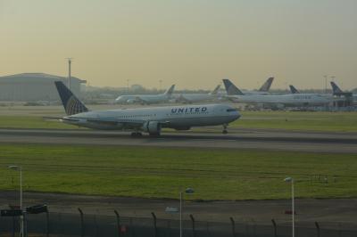 Photo of aircraft N644UA operated by United Airlines