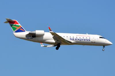 Photo of aircraft ZS-NMI operated by South African Express Airways