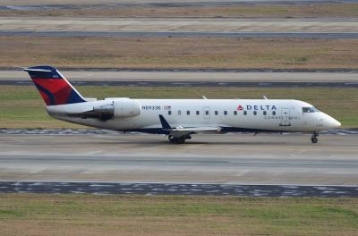 Photo of aircraft N8933B operated by SkyWest Airlines