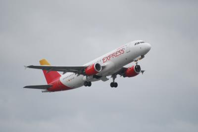 Photo of aircraft EC-ILR operated by Iberia Express