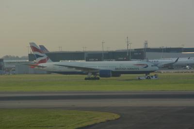 Photo of aircraft G-YMME operated by British Airways