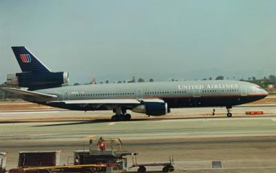 Photo of aircraft N1857U operated by United Airlines