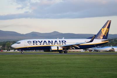 Photo of aircraft EI-FRB operated by Ryanair