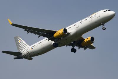 Photo of aircraft EC-MHS operated by Vueling