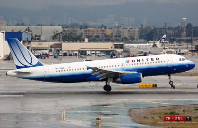 Photo of aircraft N478UA operated by United Airlines