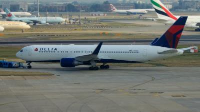 Photo of aircraft N178DZ operated by Delta Air Lines