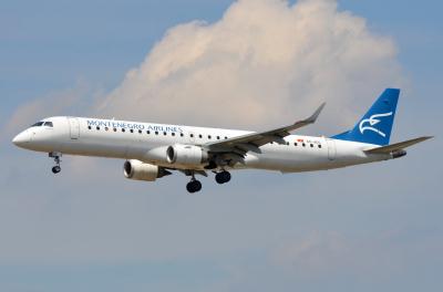 Photo of aircraft 4O-AOC operated by Montenegro Airlines