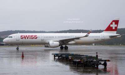 Image of aircraft registration HB-IOO - A A321-212(WL) operated by Swiss