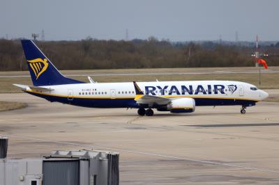 Photo of aircraft EI-HEZ operated by Ryanair