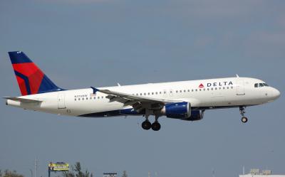 Photo of aircraft N376NW operated by Delta Air Lines