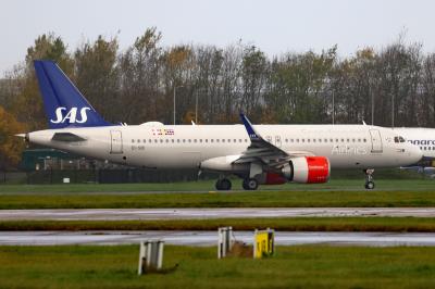 Photo of aircraft EI-SIB operated by SAS Scandinavian Airlines Connect