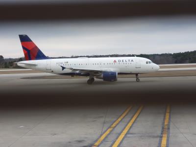 Photo of aircraft N353NB operated by Delta Air Lines