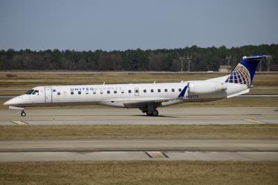 Photo of aircraft N12175 operated by CommutAir