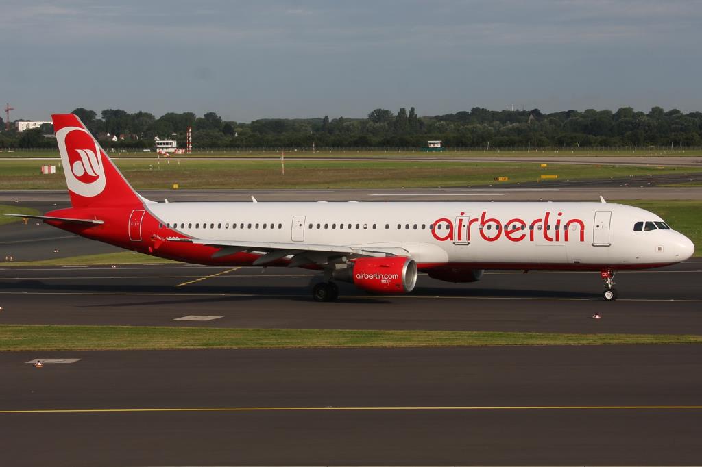 Photo of aircraft D-ABCG operated by Air Berlin