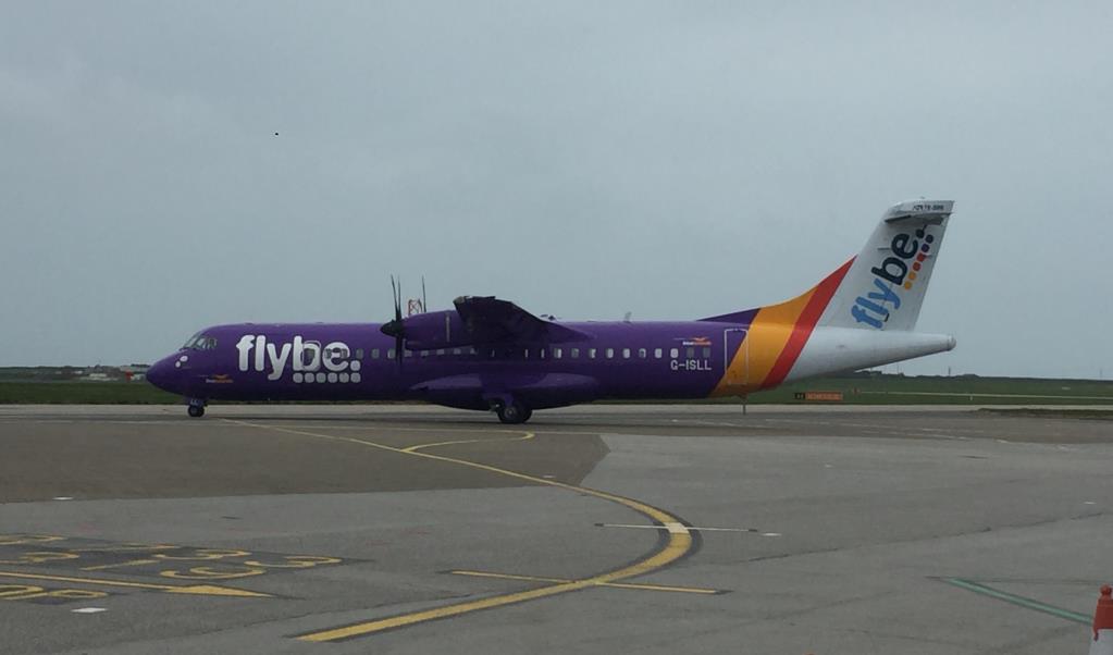 Photo of aircraft G-ISLL operated by Flybe
