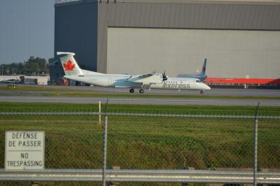 Image of aircraft registration C-GBJZ - A DHC-8-402Q operated by Air Canada Express