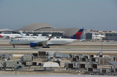 Photo of aircraft N515DN operated by Delta Air Lines
