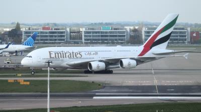 Photo of aircraft A6-EOB operated by Emirates