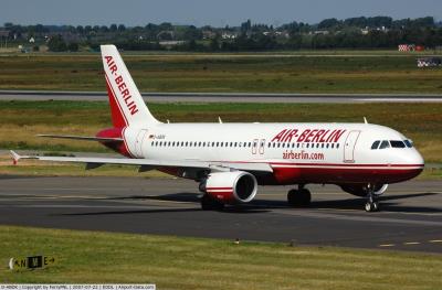 Photo of aircraft D-ABDK operated by Air Berlin
