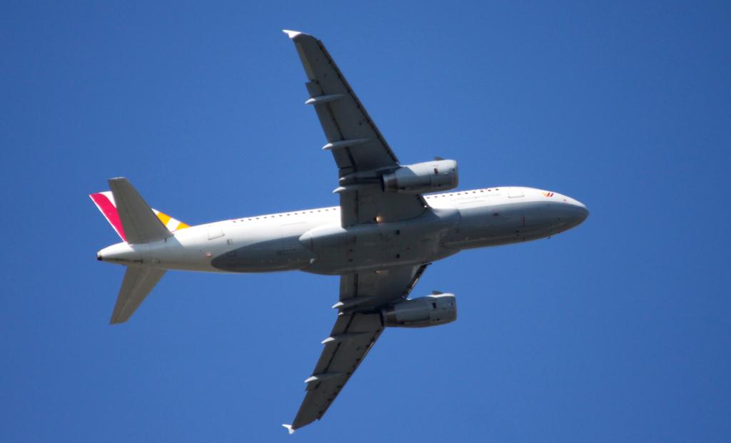 Photo of aircraft D-ABNL operated by Eurowings