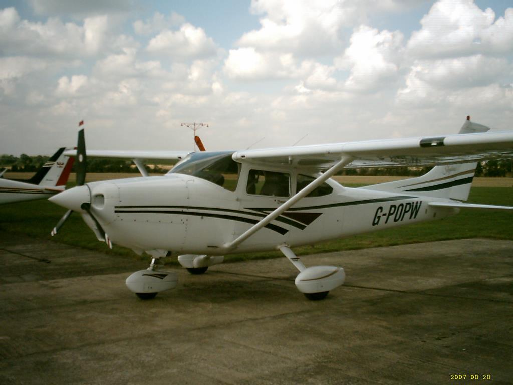 Photo of aircraft G-POPW operated by Billy Blue Ltd