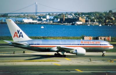 Photo of aircraft N317AA operated by American Airlines