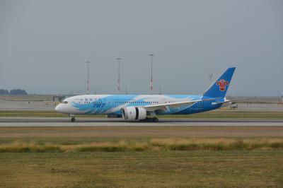 Photo of aircraft B-2726 operated by China Southern Airlines