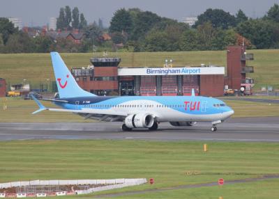 Photo of aircraft G-TUMK operated by TUI Airways