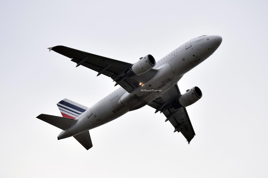 Photo of aircraft F-GRHU operated by Air France