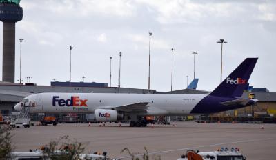 Photo of aircraft N974FD operated by Federal Express (FedEx)