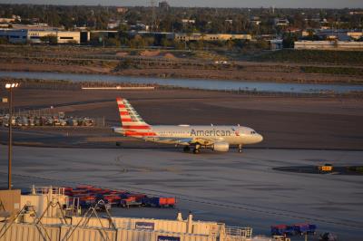 Photo of aircraft N763US operated by American Airlines