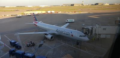Photo of aircraft N579UW operated by American Airlines