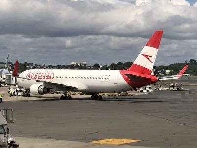 Photo of aircraft OE-LAE operated by Austrian Airlines